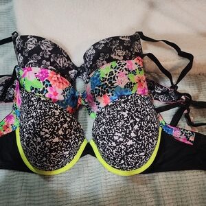 Victoria's Secret Multicolor Floral and Abstract Bra